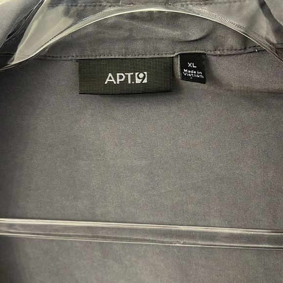 Light gray jacket with drawstring and zip up. Size XL - Picture 2 of 5